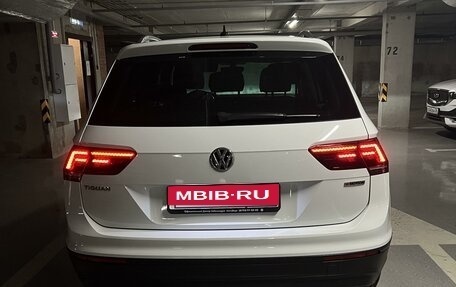 Volkswagen Tiguan II, 2018 год, 2 630 000 рублей, 4 фотография