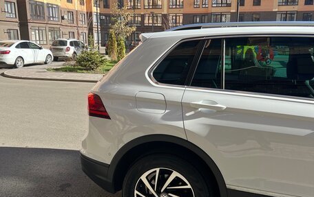 Volkswagen Tiguan II, 2018 год, 2 630 000 рублей, 12 фотография