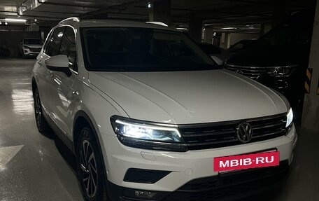 Volkswagen Tiguan II, 2018 год, 2 630 000 рублей, 3 фотография