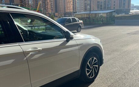 Volkswagen Tiguan II, 2018 год, 2 630 000 рублей, 13 фотография