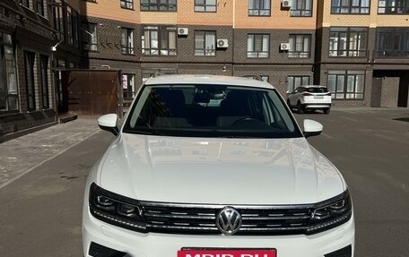 Volkswagen Tiguan II, 2018 год, 2 630 000 рублей, 6 фотография