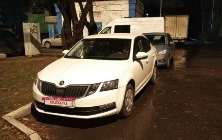 Skoda Octavia, 2017 год, 1 050 000 рублей, 2 фотография