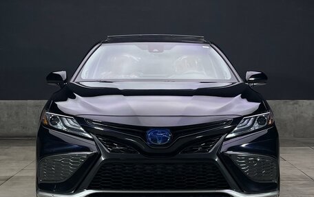 Toyota Camry, 2021 год, 1 700 000 рублей, 5 фотография