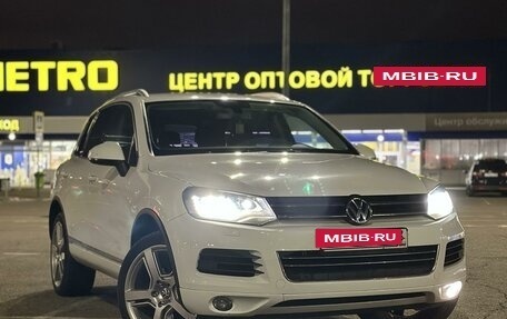 Volkswagen Touareg III, 2012 год, 1 999 999 рублей, 3 фотография