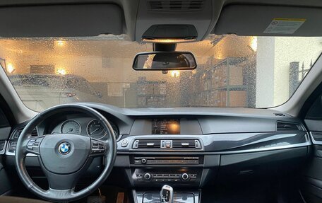 BMW 5 серия, 2012 год, 1 590 000 рублей, 13 фотография