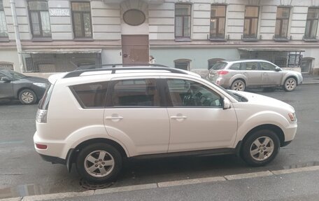 Mitsubishi Outlander III рестайлинг 3, 2011 год, 1 150 000 рублей, 3 фотография