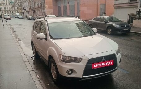 Mitsubishi Outlander III рестайлинг 3, 2011 год, 1 150 000 рублей, 2 фотография