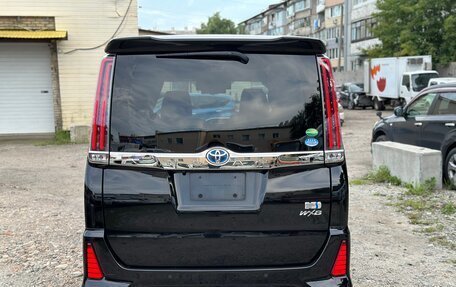 Toyota Noah III, 2019 год, 2 600 000 рублей, 6 фотография