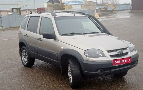 Chevrolet Niva I рестайлинг, 2019 год, 1 100 000 рублей, 1 фотография