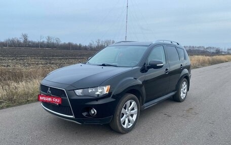 Mitsubishi Outlander III рестайлинг 3, 2010 год, 2 150 000 рублей, 12 фотография