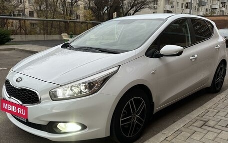 KIA cee'd III, 2014 год, 1 550 000 рублей, 2 фотография