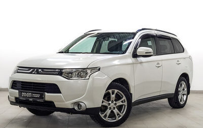 Mitsubishi Outlander III рестайлинг 3, 2013 год, 1 580 000 рублей, 1 фотография