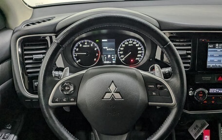 Mitsubishi Outlander III рестайлинг 3, 2013 год, 1 580 000 рублей, 21 фотография