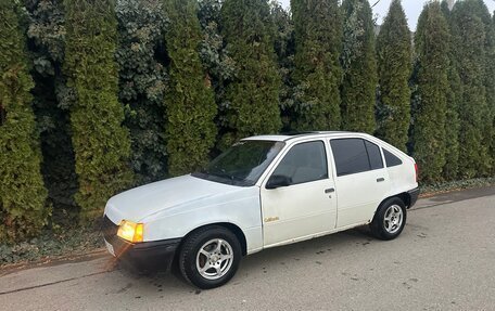 Opel Kadett E рестайлинг, 1987 год, 110 000 рублей, 3 фотография