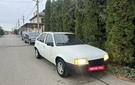 Opel Kadett E рестайлинг, 1987 год, 110 000 рублей, 8 фотография