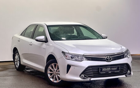 Toyota Camry, 2015 год, 2 100 000 рублей, 3 фотография