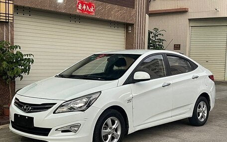 Hyundai Solaris II рестайлинг, 2016 год, 1 370 000 рублей, 1 фотография