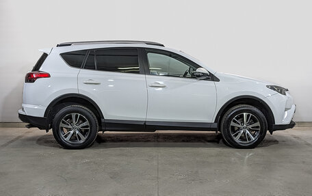 Toyota RAV4, 2019 год, 2 590 000 рублей, 4 фотография