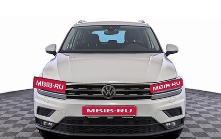 Volkswagen Tiguan II, 2019 год, 2 895 000 рублей, 2 фотография