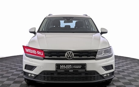 Volkswagen Tiguan II, 2020 год, 2 825 000 рублей, 2 фотография