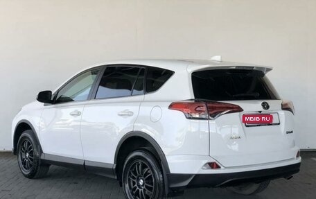 Toyota RAV4, 2017 год, 2 299 990 рублей, 2 фотография