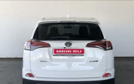 Toyota RAV4, 2017 год, 2 299 990 рублей, 3 фотография