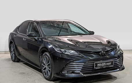 Toyota Camry, 2023 год, 3 950 000 рублей, 3 фотография