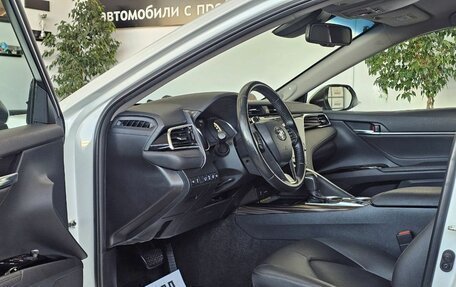 Toyota Camry, 2020 год, 3 795 000 рублей, 13 фотография