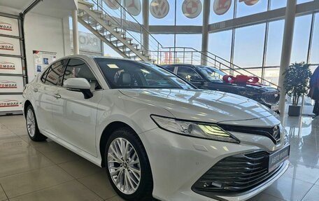 Toyota Camry, 2020 год, 3 795 000 рублей, 6 фотография