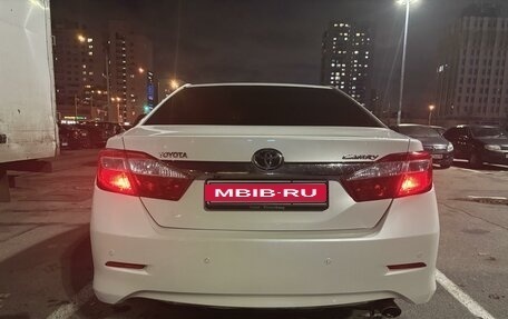 Toyota Camry, 2012 год, 1 570 000 рублей, 2 фотография