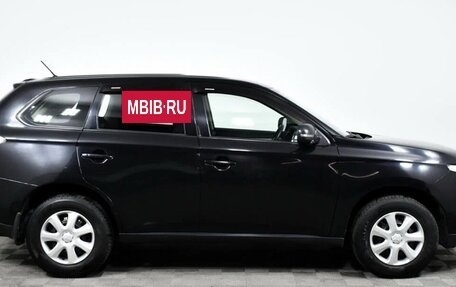 Mitsubishi Outlander III рестайлинг 3, 2013 год, 2 150 000 рублей, 8 фотография