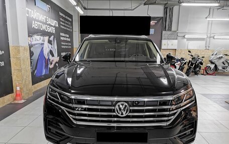 Volkswagen Touareg III, 2019 год, 6 200 000 рублей, 2 фотография