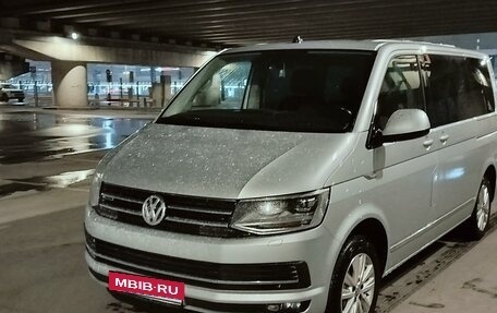 Volkswagen Multivan T6 рестайлинг, 2019 год, 4 900 000 рублей, 7 фотография