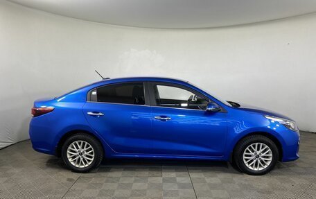 KIA Rio IV, 2018 год, 1 550 000 рублей, 4 фотография