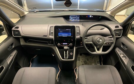 Nissan Serena IV, 2017 год, 1 750 000 рублей, 21 фотография