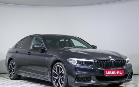 BMW 5 серия, 2018 год, 3 600 000 рублей, 3 фотография