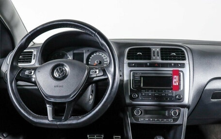 Volkswagen Polo VI (EU Market), 2016 год, 1 400 000 рублей, 12 фотография