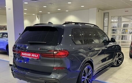 BMW X7, 2021 год, 9 724 000 рублей, 2 фотография