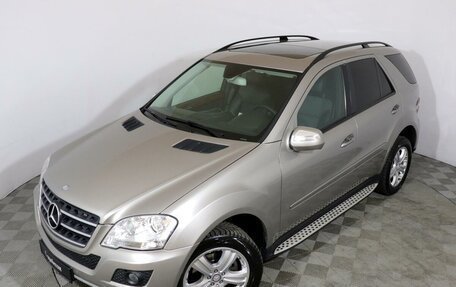 Mercedes-Benz M-Класс, 2008 год, 22 фотография