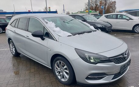 Opel Astra K, 2021 год, 2 049 000 рублей, 2 фотография