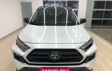 Toyota RAV4, 2024 год, 4 900 000 рублей, 2 фотография