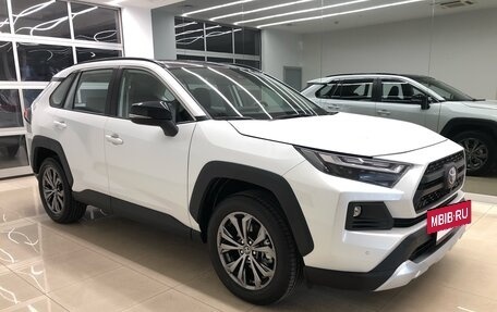 Toyota RAV4, 2024 год, 4 900 000 рублей, 3 фотография