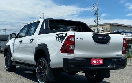 Toyota Hilux VIII, 2024 год, 5 910 000 рублей, 6 фотография