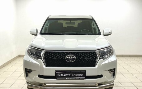 Toyota Land Cruiser Prado 150 рестайлинг 2, 2019 год, 5 880 000 рублей, 2 фотография