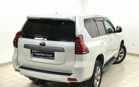 Toyota Land Cruiser Prado 150 рестайлинг 2, 2019 год, 5 880 000 рублей, 8 фотография