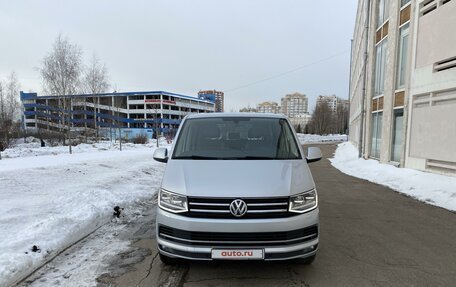 Volkswagen Multivan T6 рестайлинг, 2015 год, 4 200 000 рублей, 2 фотография