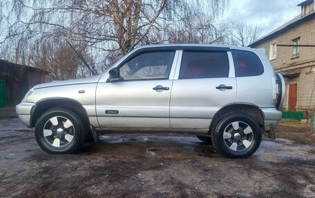 Chevrolet Niva I рестайлинг, 2006 год, 400 000 рублей, 2 фотография