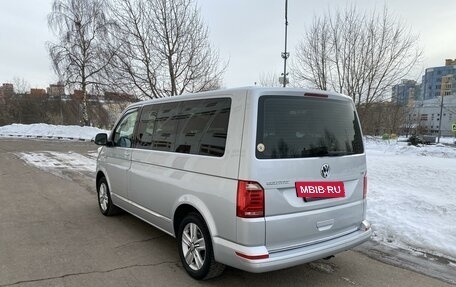 Volkswagen Multivan T6 рестайлинг, 2015 год, 4 200 000 рублей, 6 фотография