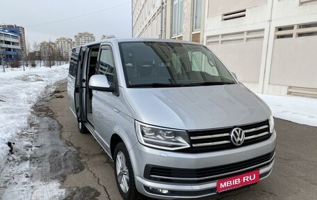 Volkswagen Multivan T6 рестайлинг, 2015 год, 4 200 000 рублей, 8 фотография