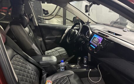 Toyota RAV4, 2016 год, 2 400 000 рублей, 7 фотография